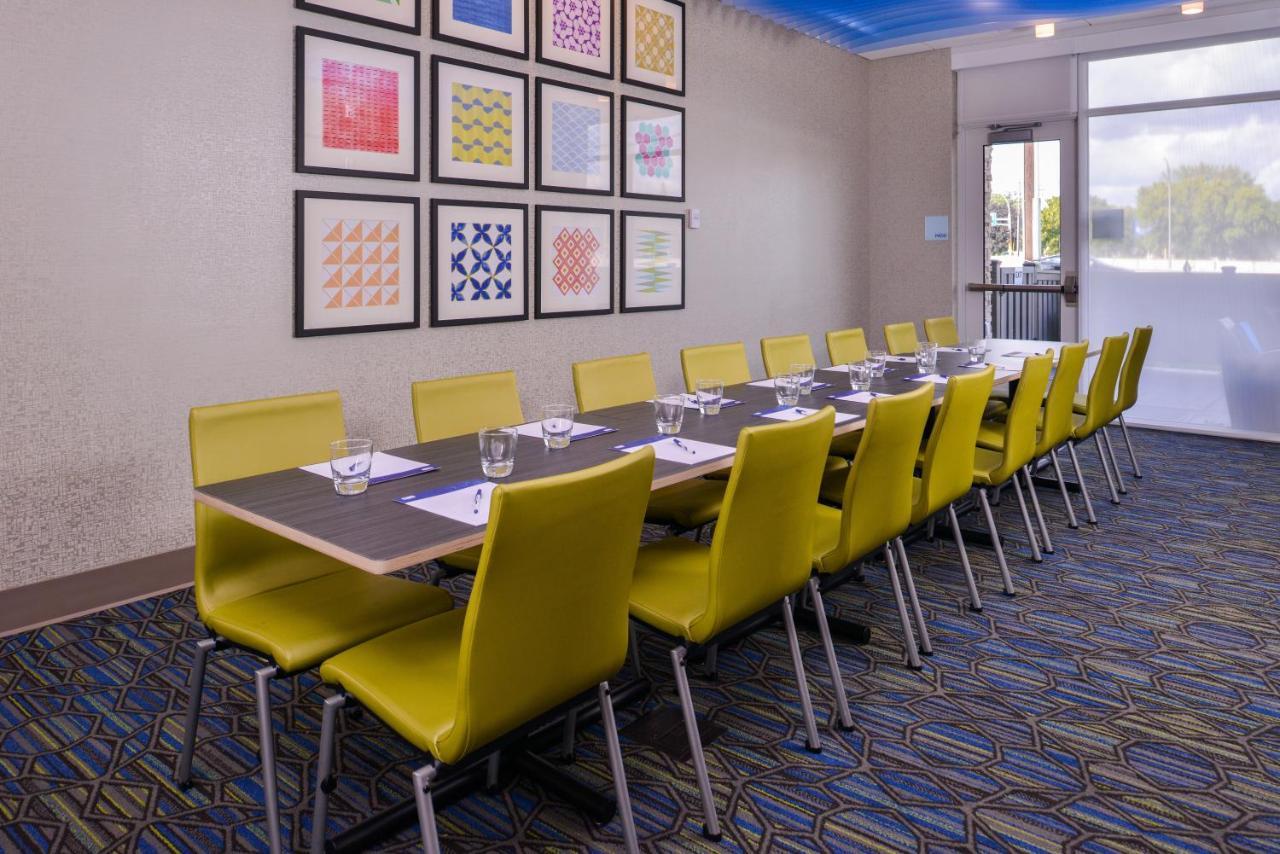 Hotel Express & - Mall Of America - Msp Airport By Ihg 2*