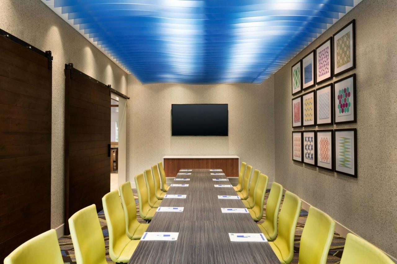 Hotel Express & - Mall Of America - Msp Airport By Ihg 2*